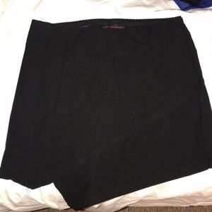 SILHOUETTE NYC Women's Black Stretch Skort